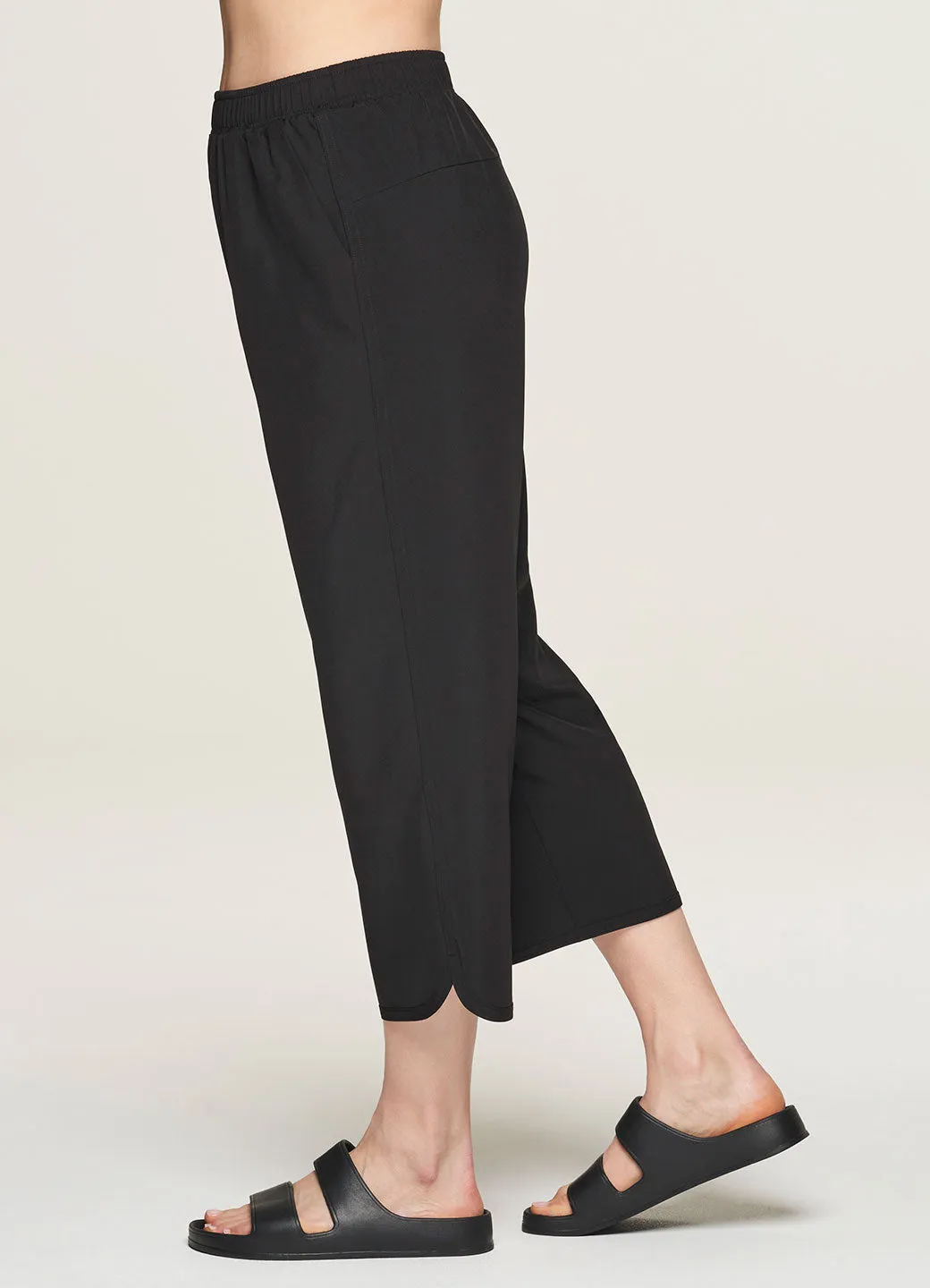 Gabby Weekend Wide Leg Capri