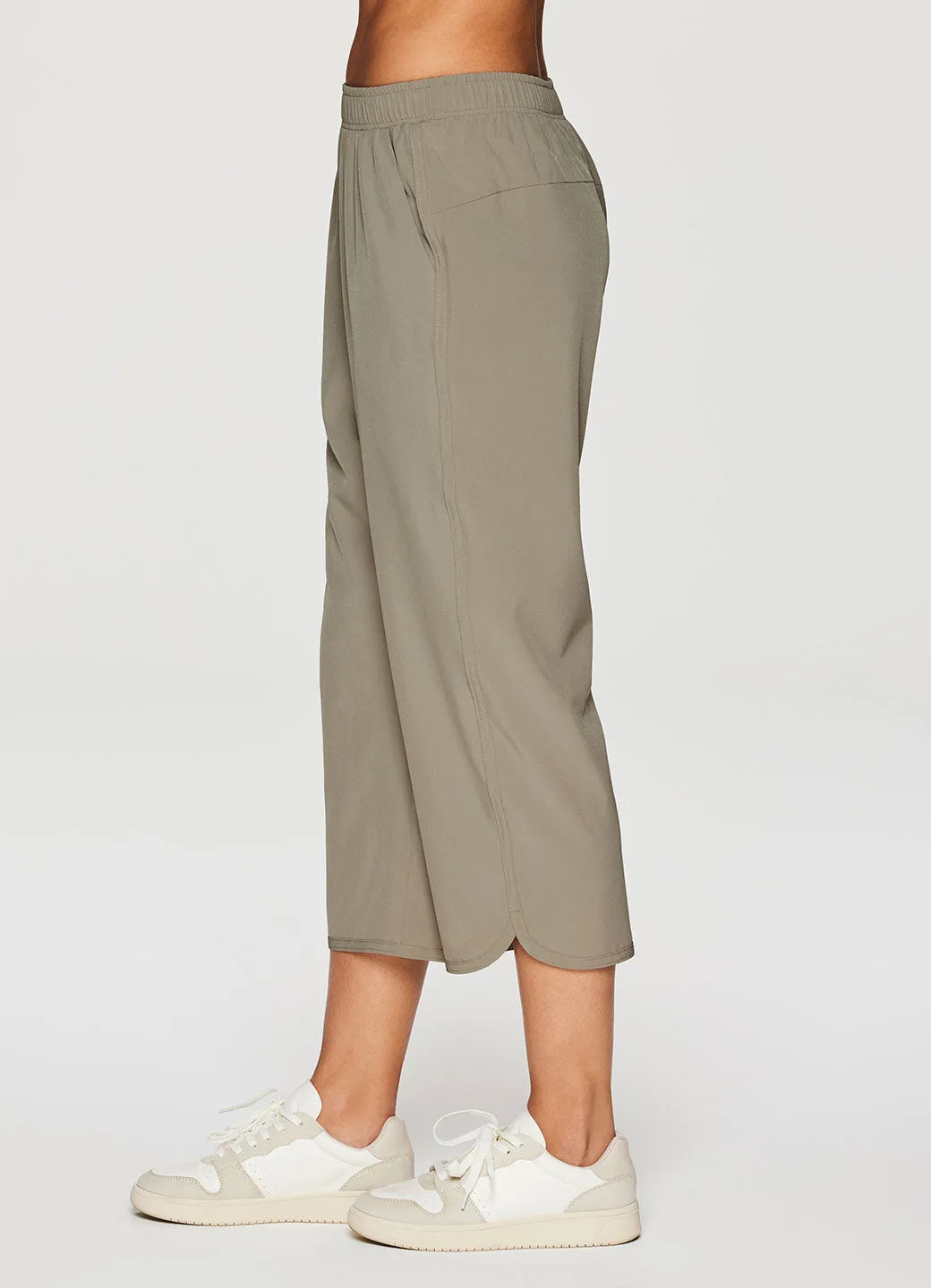 Gabby Weekend Wide Leg Capri