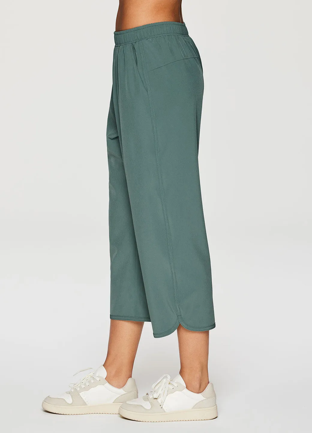 Gabby Weekend Wide Leg Capri