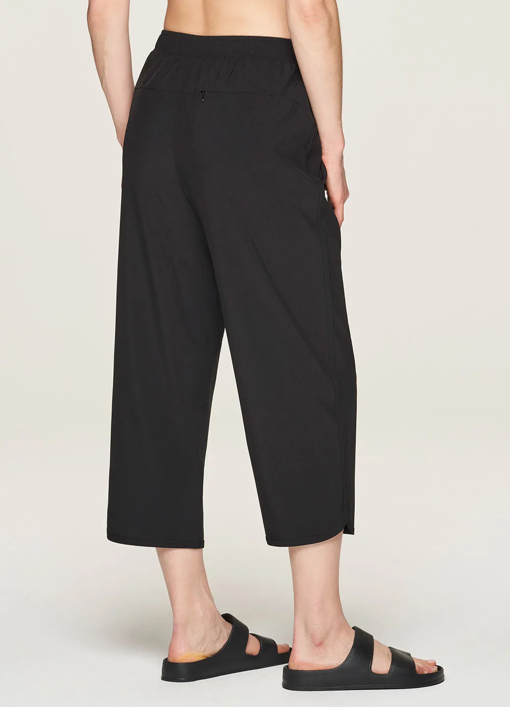 Gabby Weekend Wide Leg Capri