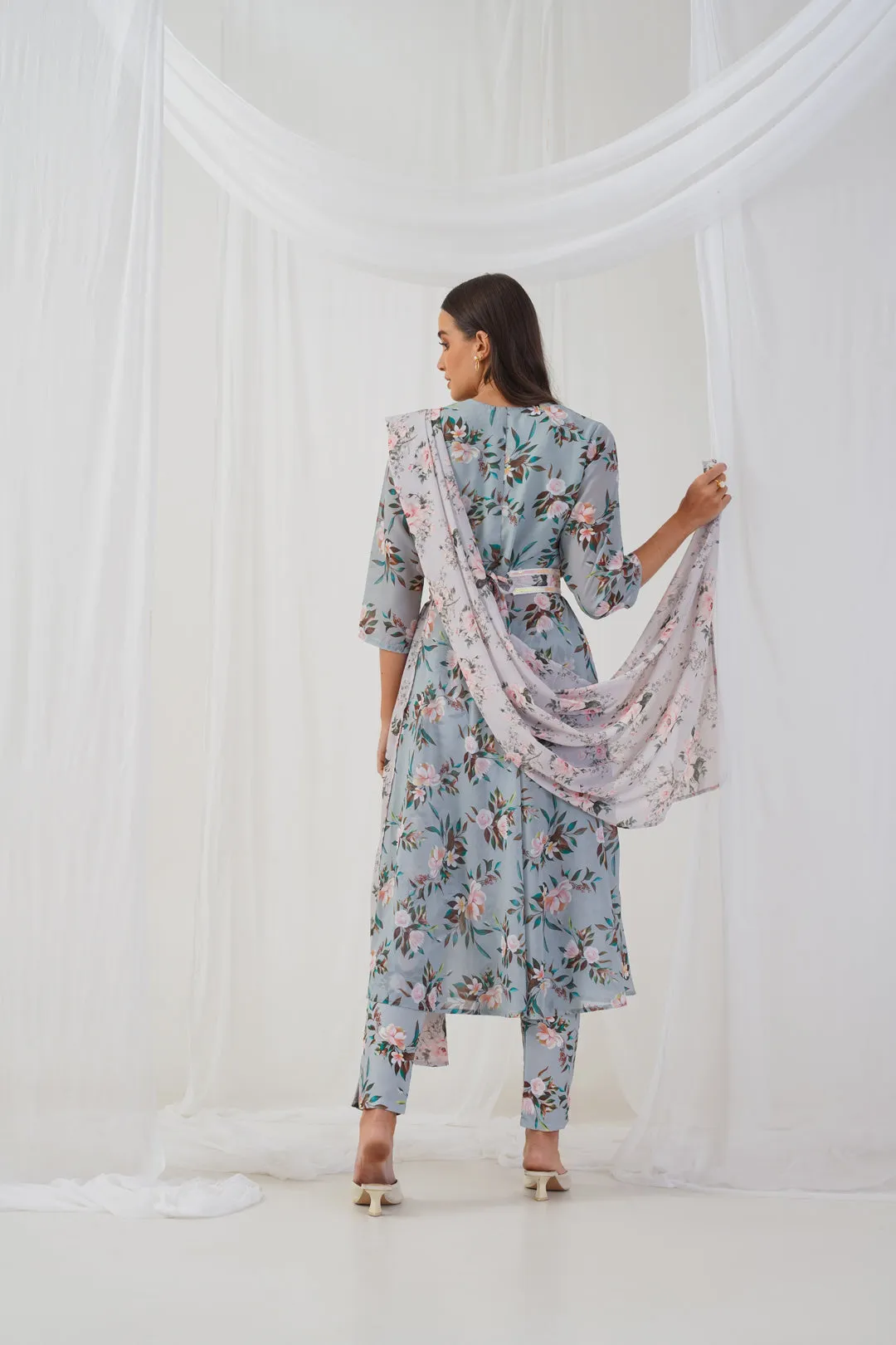 Green Floral Printed Sequinned Kurta With Trousers & Dupatta & Belt