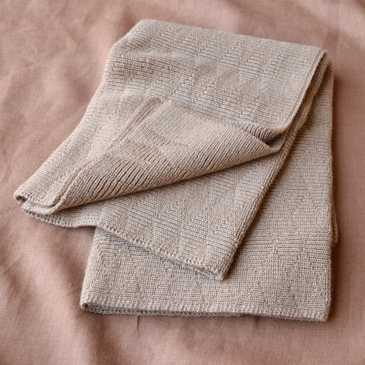 Hvid Herbie Baby Blanket - 100% Merino Lambswool - Taupe (75x90cm) *Returning 2025