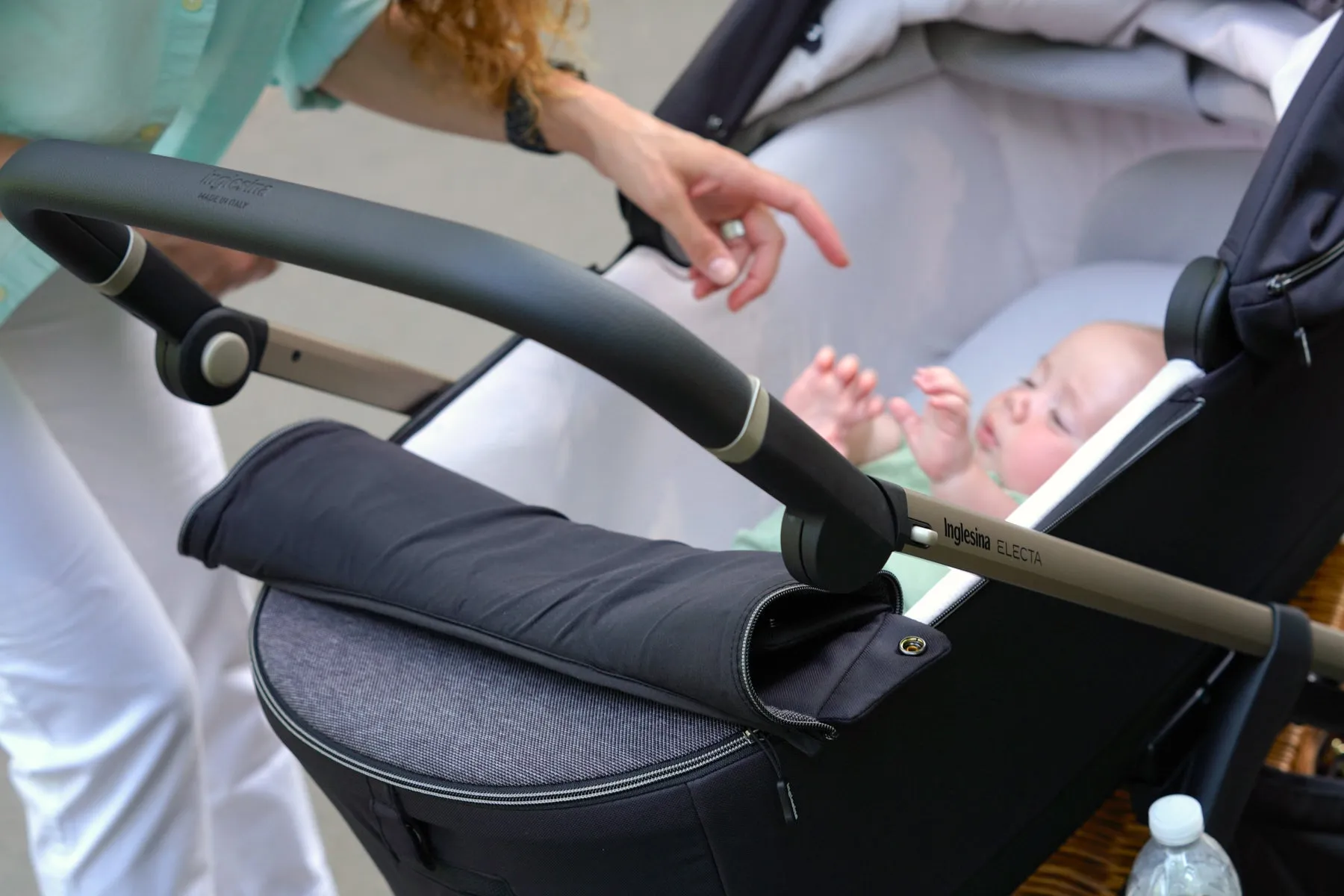 Inglesina Electa Bassinet   Stand 2024