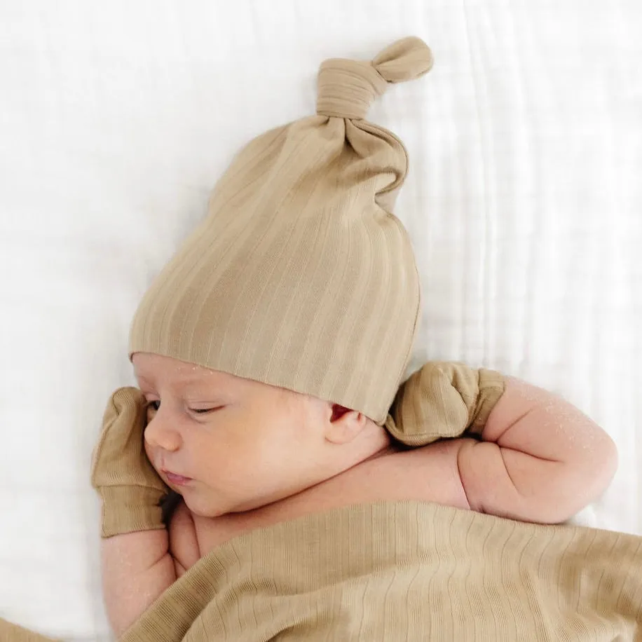 Jake Ribbed Newborn Hat Bundle (Gown)