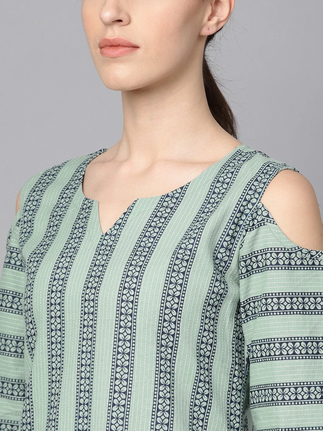 Pastel Green Printed Kurta Set With Solid Navy Blue Pants