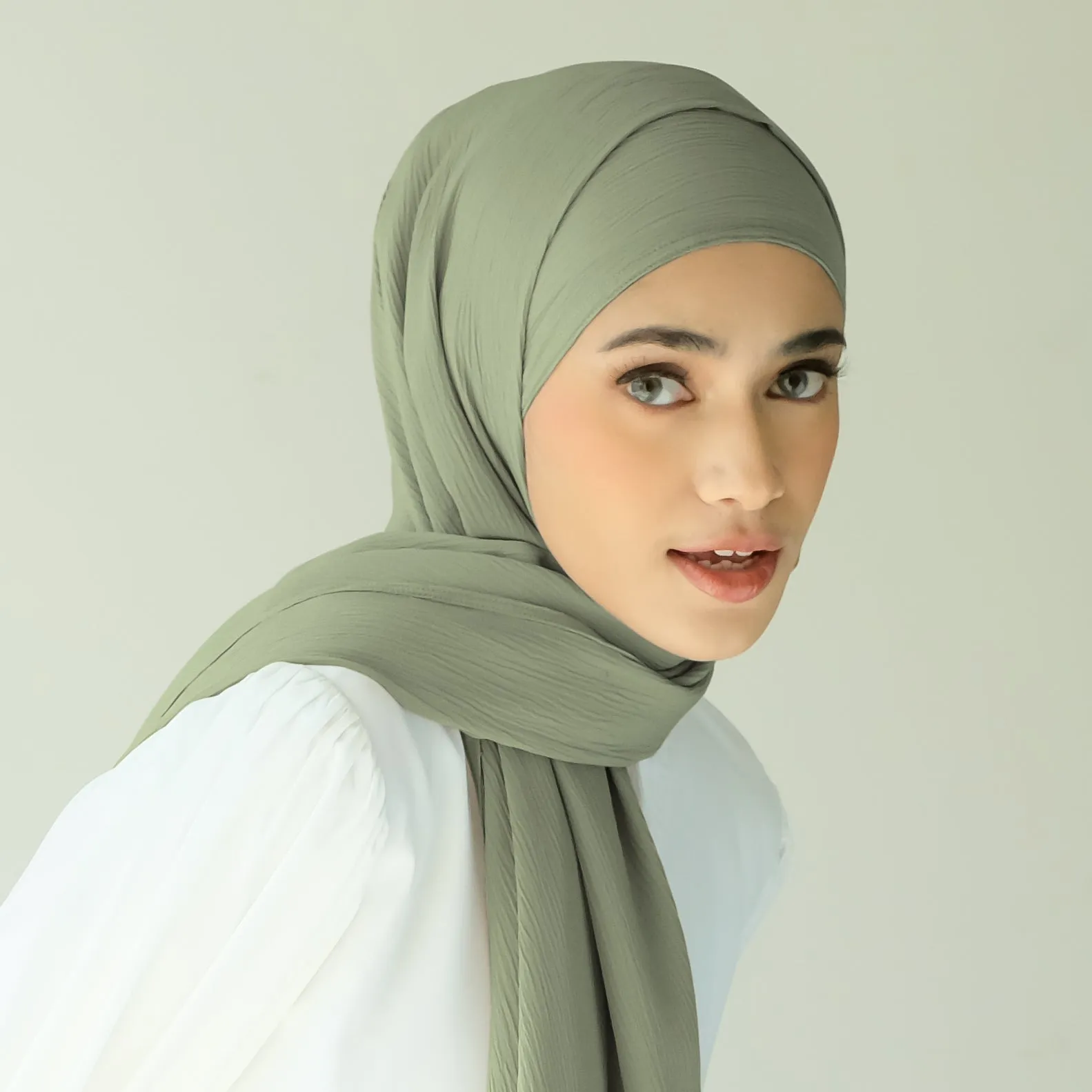 Sheera Shawl Avocado